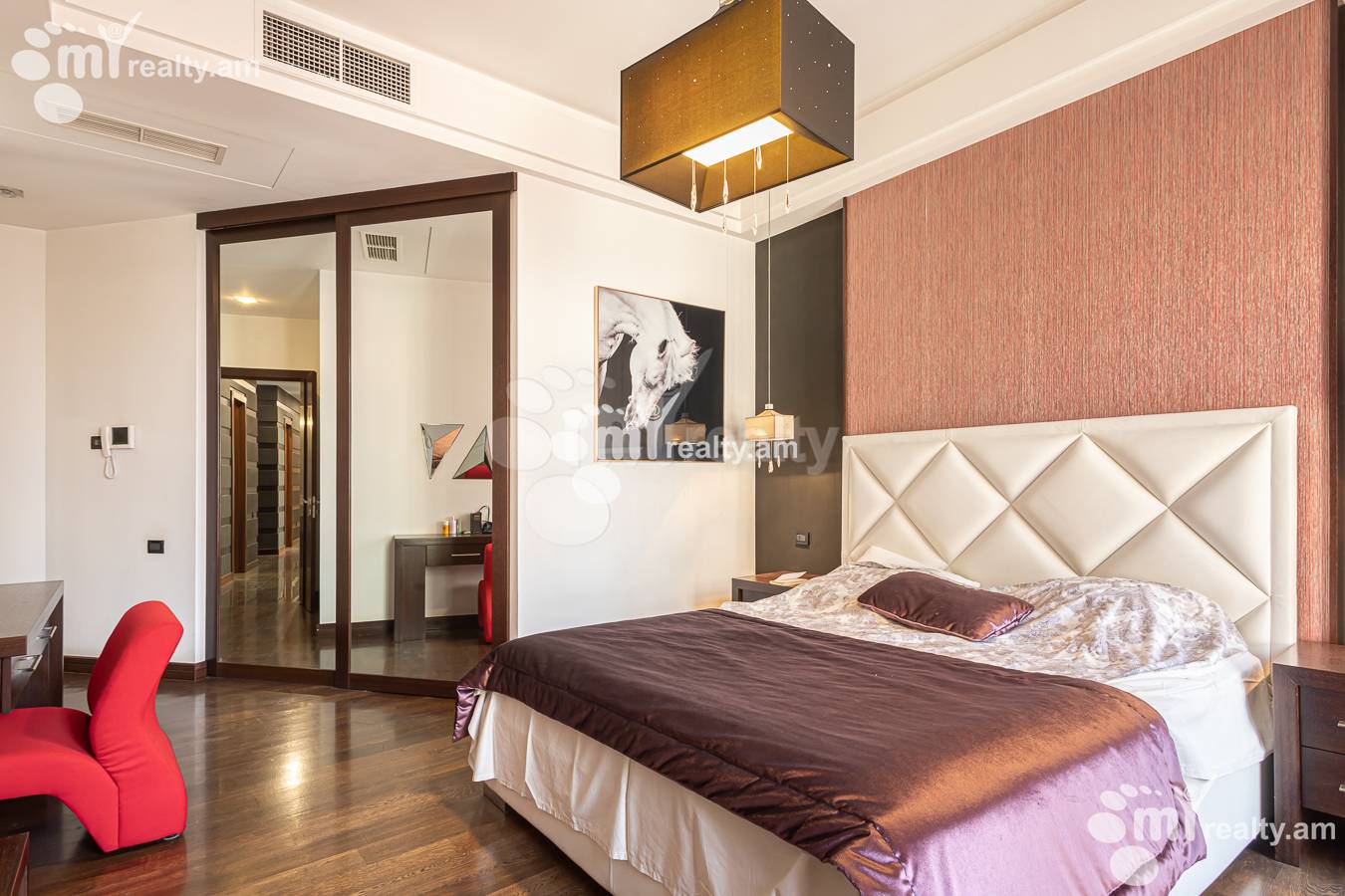 4 bedroom apartment for sale Northern(Hyusisayin)  Ave, Center Yerevan, 156120