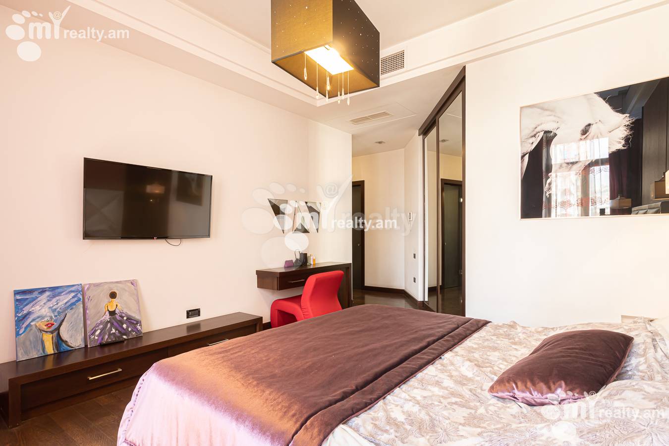 4 bedroom apartment for sale Northern(Hyusisayin)  Ave, Center Yerevan, 156120