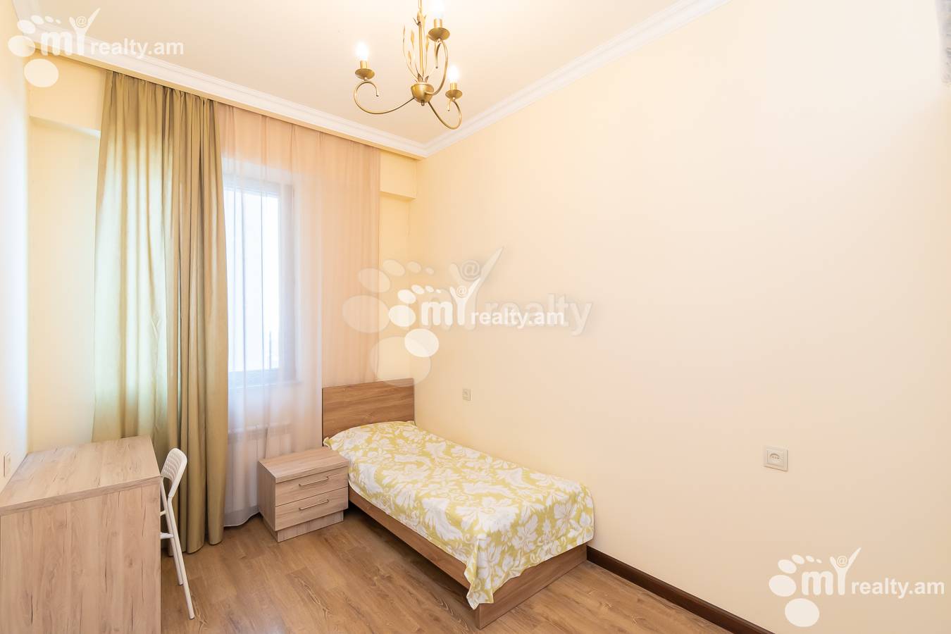 4 bedroom apartment for sale خیابان کومیتاس, عربگیر ایروان, 140580