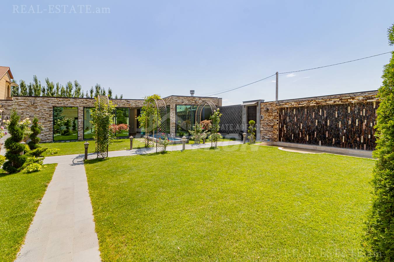 Առանձնատուն  Բագրևանդ թաղամաս, Նոր Նորք Երևան, 138410