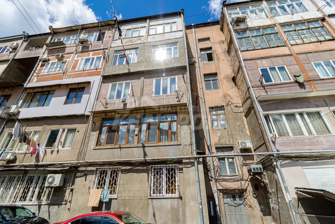 3 bedroom apartment for rent خیابان کاسیان, عربگیر ایروان, 159561