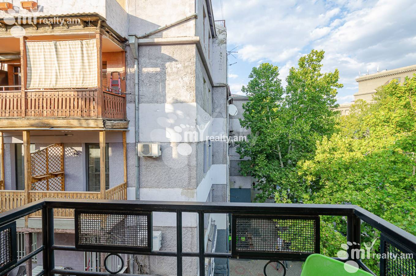 3 bedroom apartment for sale Mashtots Ave, Center Yerevan, 144890