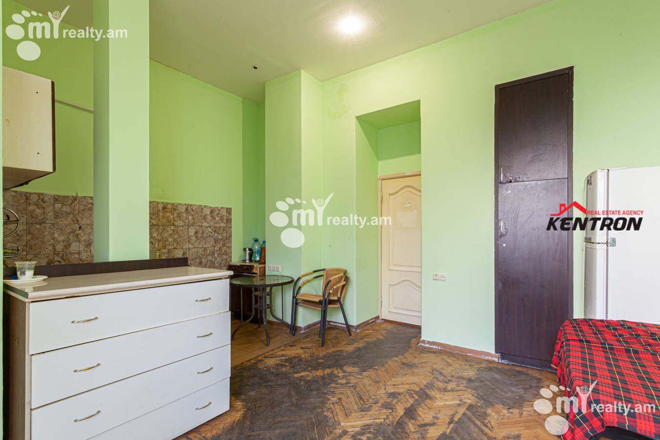 4 bedroom apartment for sale Ghazar Parpetsi St, Center Yerevan, 130944
