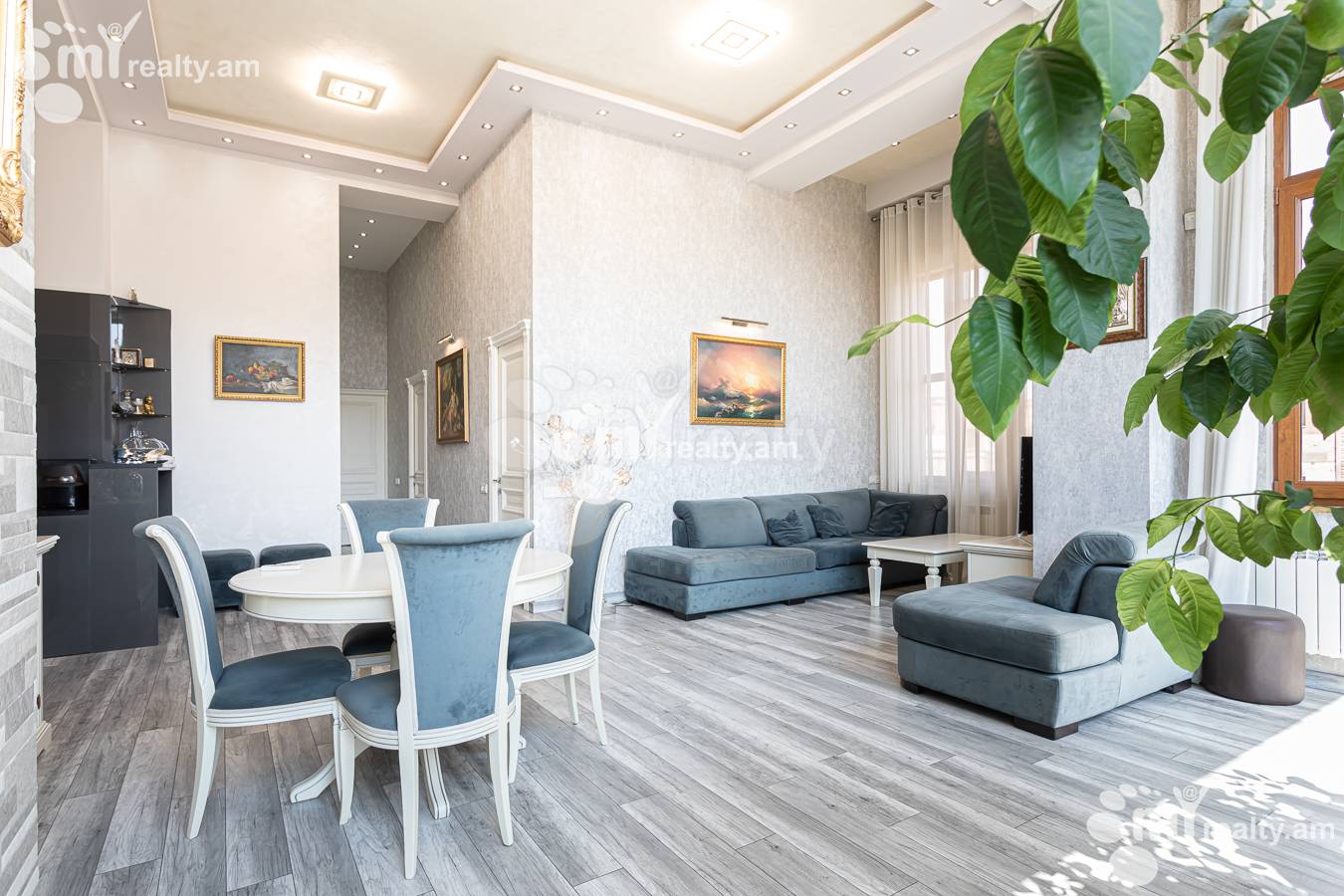 4 bedroom apartment for sale خیابان آدونس, عربگیر ایروان, 156083