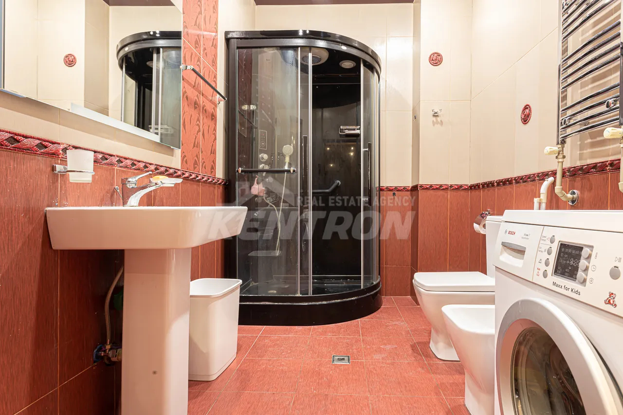 3 սենյականոց բնակարան վարձով Սայաթ-Նովայի պող, Կենտրոն Երևան, 158873