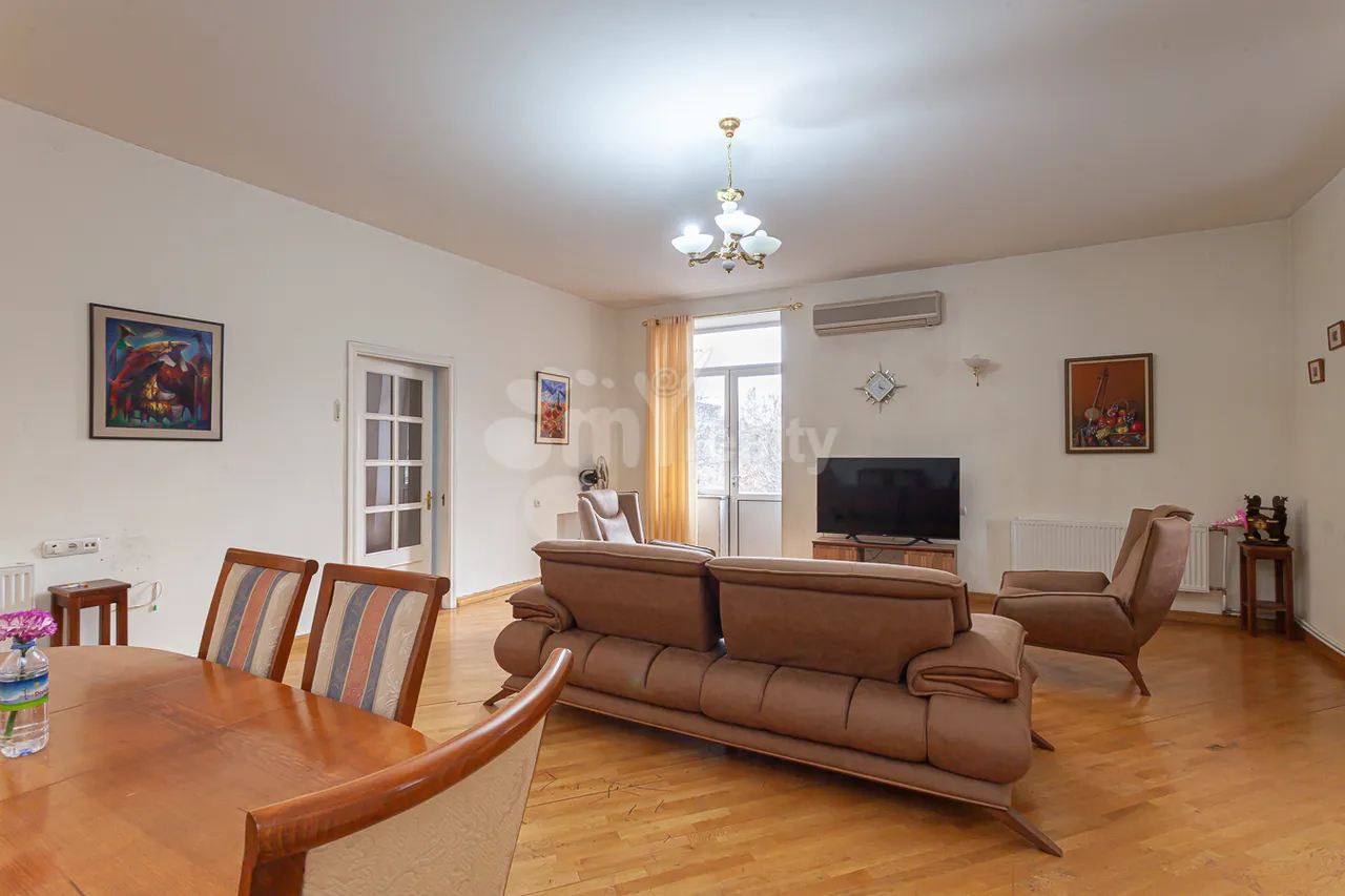 3 bedroom apartment for sale Mashtots Ave, Center Yerevan, 159983