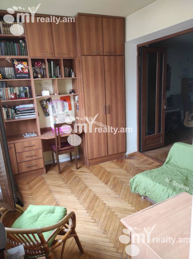 Купить 4 комнатную квартиру Г.Кочар ул, Арабкир Ереван, 125122