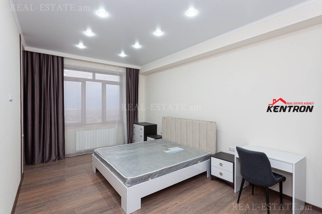 3 սենյականոց բնակարան  Գ. Հովսեփյան փող, Նորք-Մարաշ Երևան, 131969