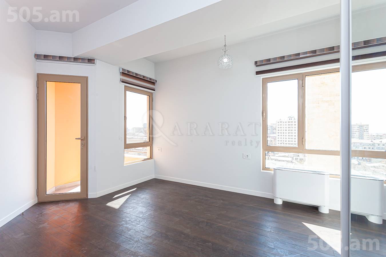 Снять 5 комнатную квартиру Лео ул, Центр Ереван, 153028