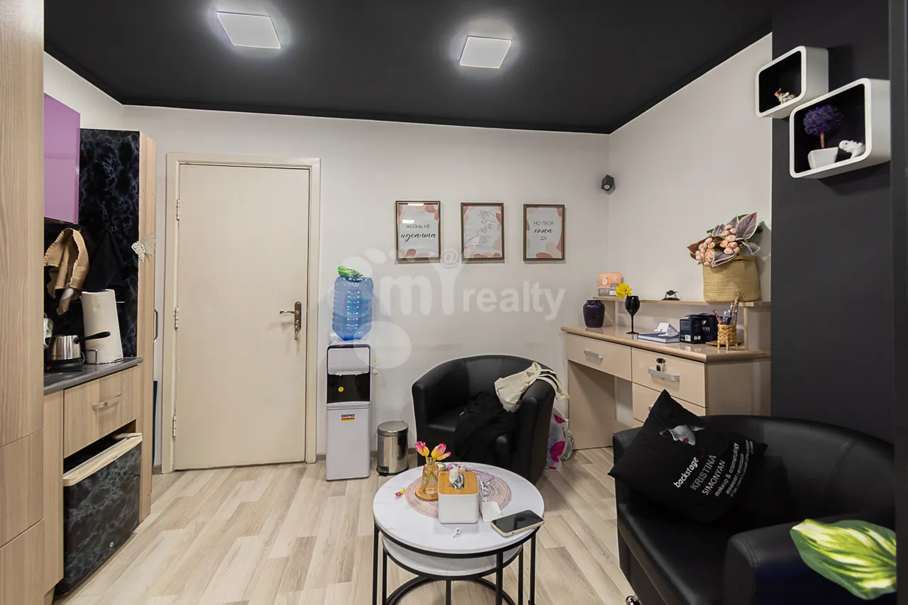 Commercial property for sale Moskovyan St, Center Yerevan, 160101