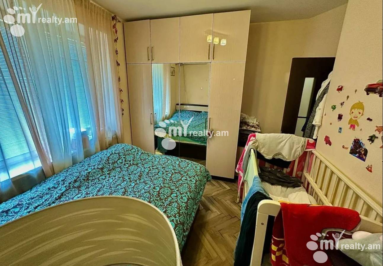 3 սենյականոց բնակարան  Քրիստաֆորի փող, Կենտրոն Երևան, 143507