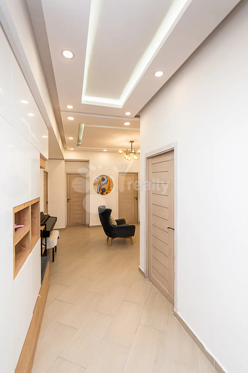 3 bedroom apartment for sale V.Vagharshyan St, Arabkir Yerevan, 161366