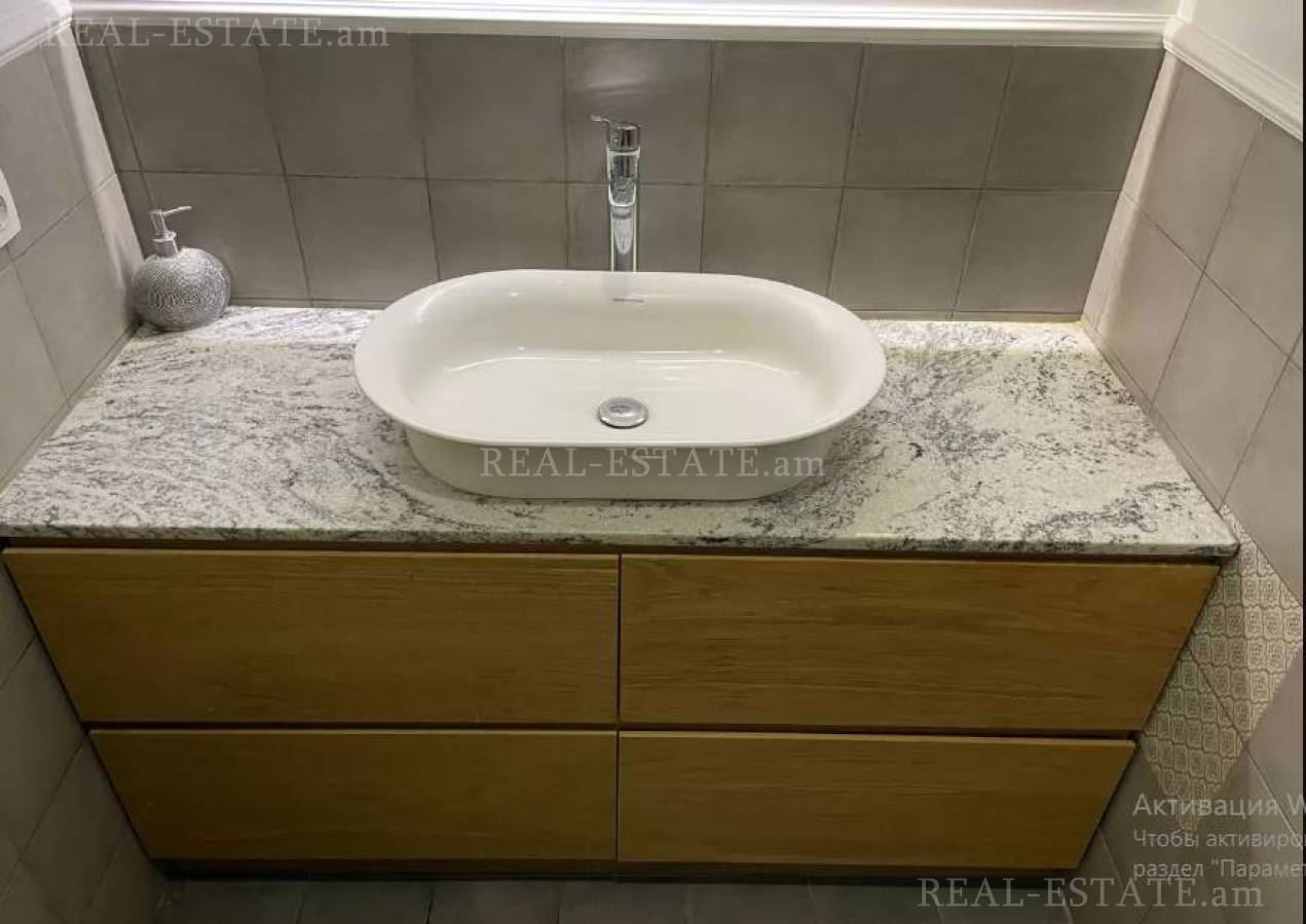 Купить 2 комнатную квартиру Аргишти ул, Центр Ереван, 143730