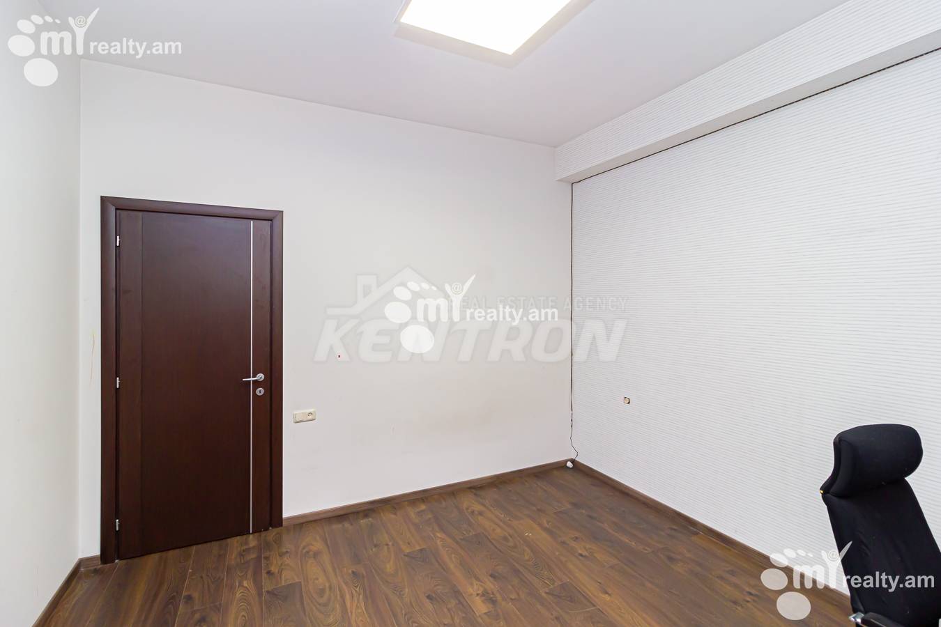 4 bedroom apartment for rent خیابان آنتارایین, مرکز شهر ایروان, 153236