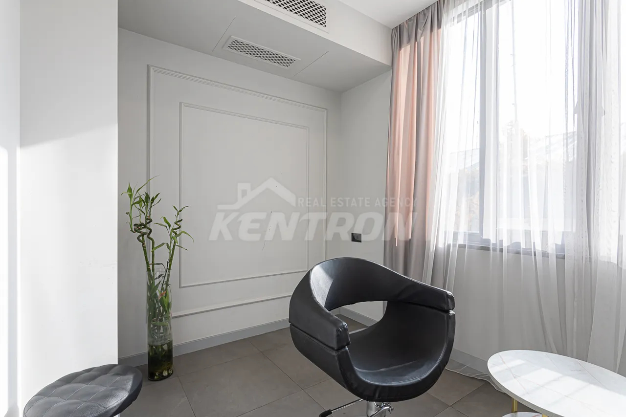 Commercial property for rent Leo St, Center Yerevan, 157700