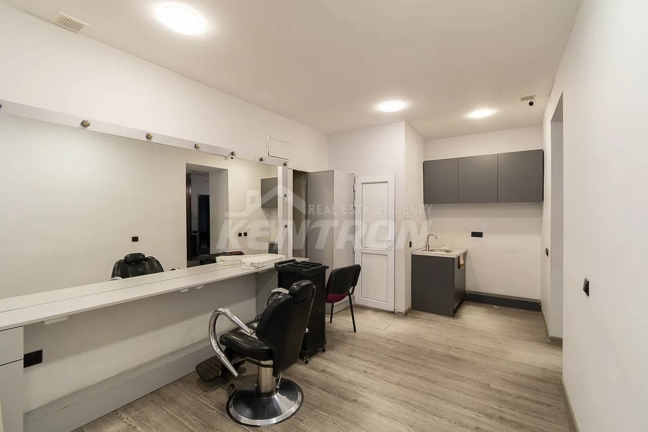 Снять коммерческoе помещение Терян ул, Центр Ереван, 158206