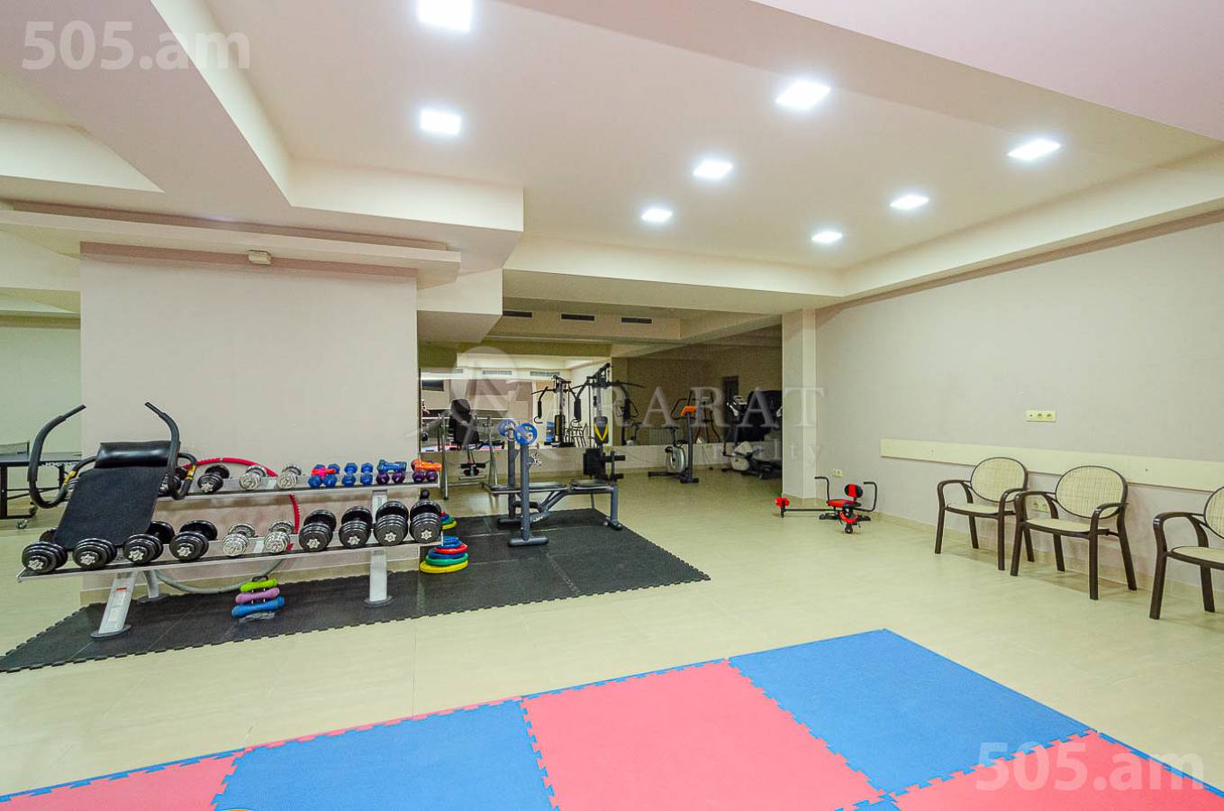 Купить 3 комнатную квартиру Антараин ул, Центр Ереван, 145038