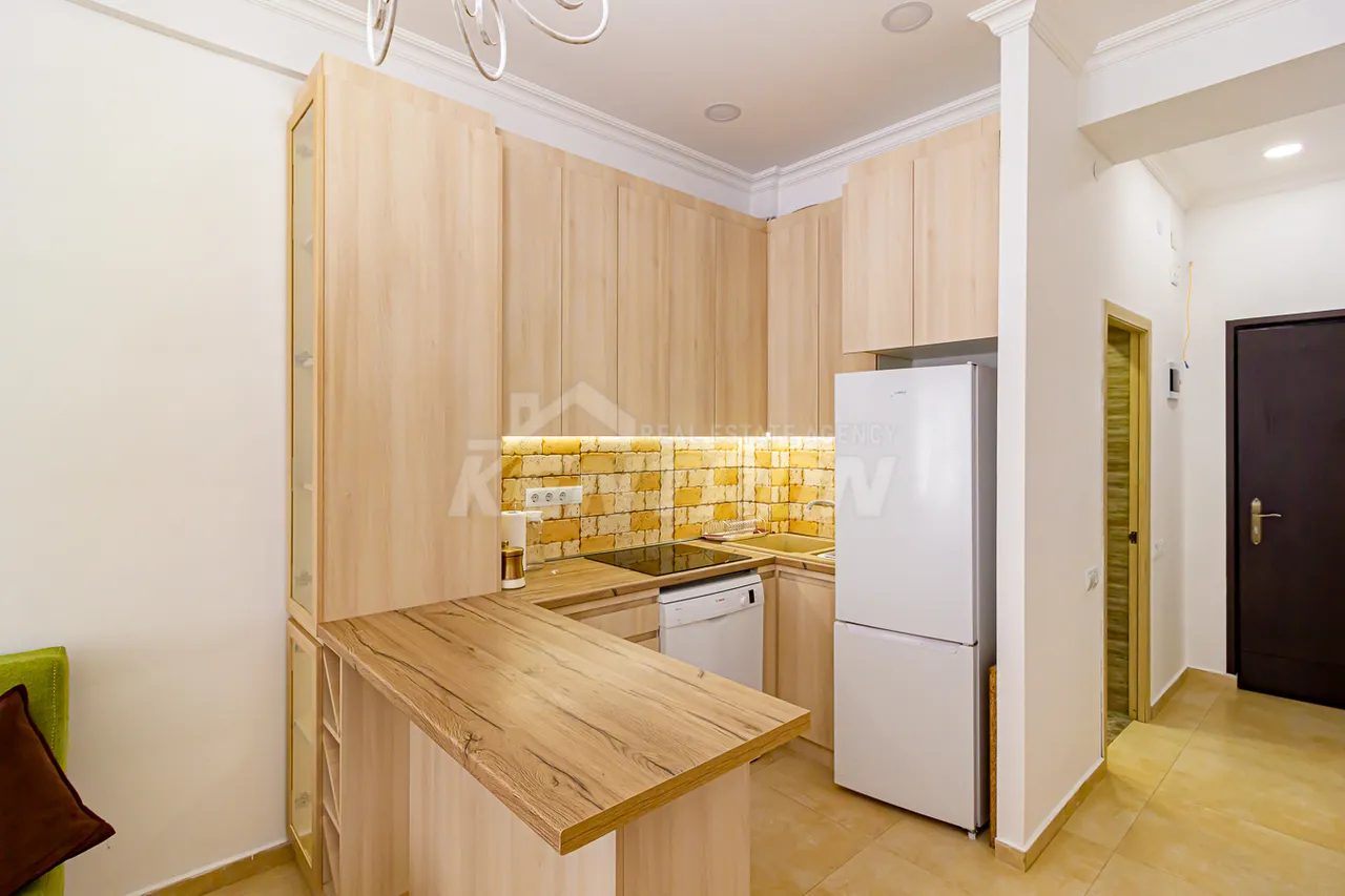 2 սենյականոց բնակարան վարձով Ադոնց փող, Արաբկիր Երևան, 158878