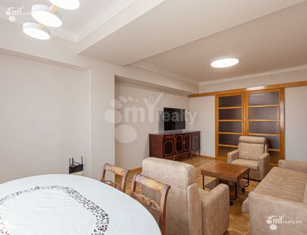 3-senyakanoc-bnakaran-vacharq-Yerevan-Center