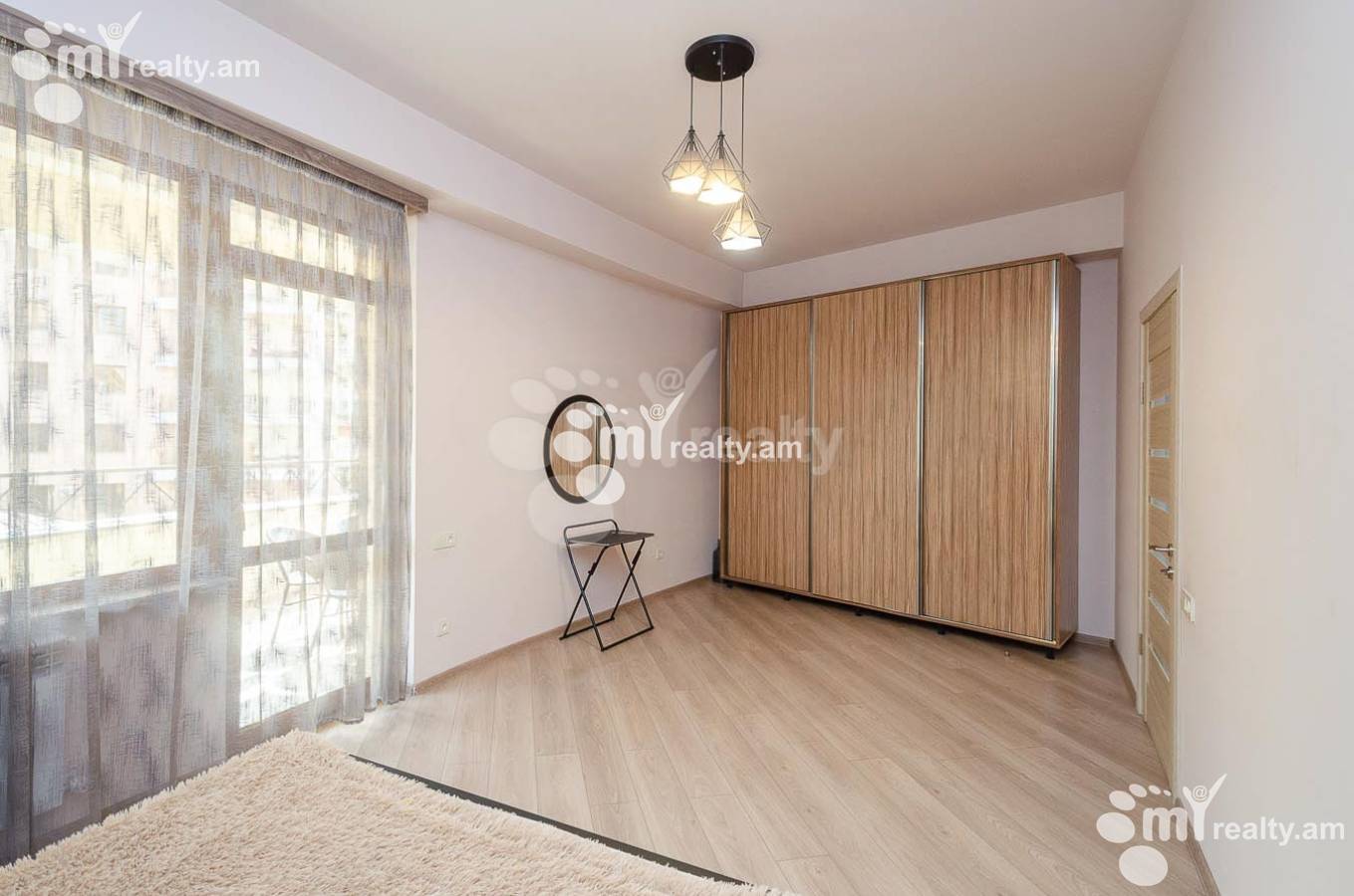 Купить 3 комнатную квартиру Екмалян ул, Центр Ереван, 155279