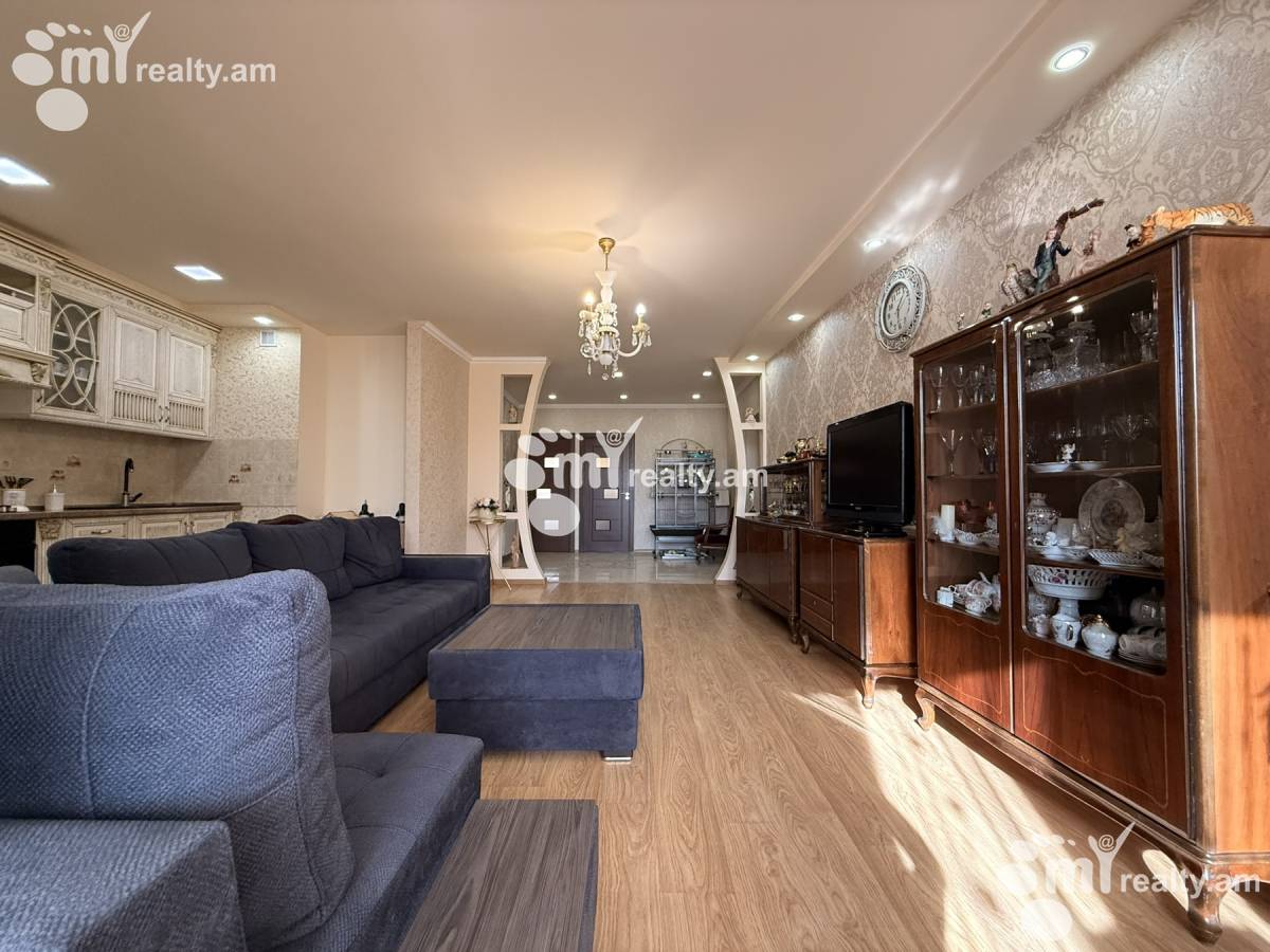 4 bedroom apartment for sale Vardanants St, Center Yerevan, 156665