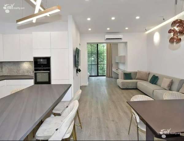 2-senyakanoc-bnakaran-vacharq-Yerevan-Center