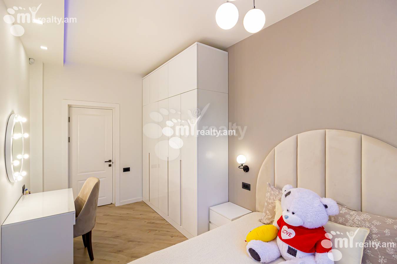 5 սենյականոց բնակարան  Վ.Փափազյան փող, Արաբկիր Երևան, 151630