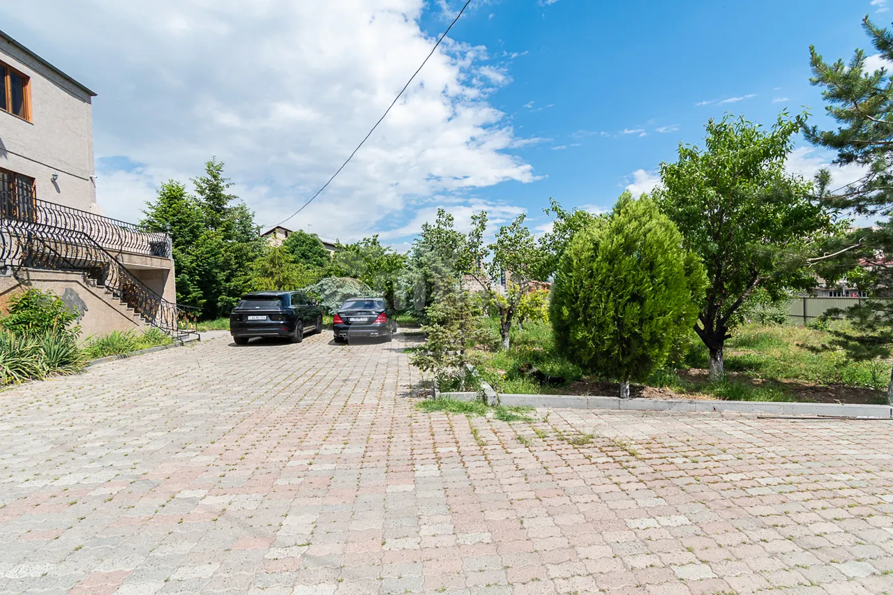 House for sale Melqumov St, Adjapnyak Yerevan, 160638