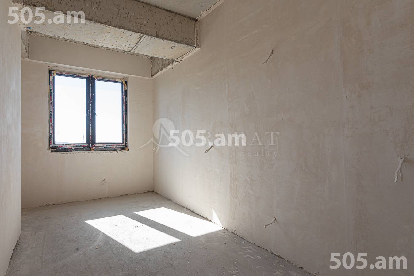 4 սենյականոց բնակարան  Էմինեսկու փող, Քանաքեռ-Զեյթուն Երևան, 157068