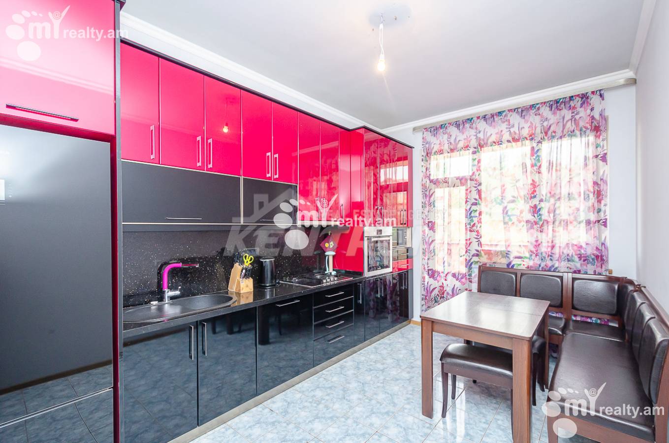 4 bedroom apartment for sale Tsarav Aghbyur St, Avan Yerevan, 151914