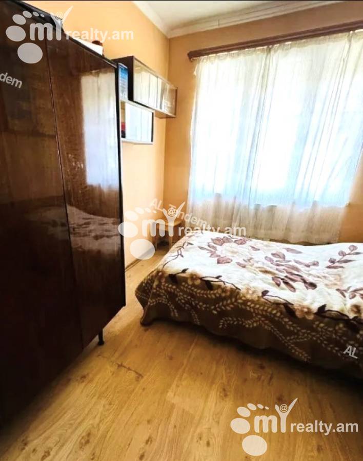 4 bedroom apartment for sale Azatutyan avenue, Qanaqer- Sejtun Yerevan, 154503