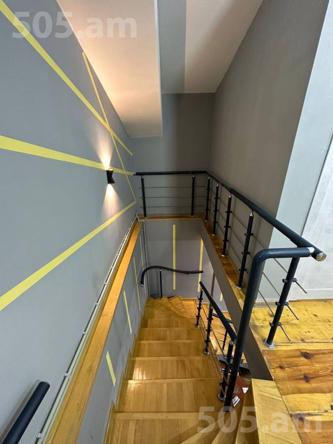 4 սենյականոց բնակարան  Հանրապետության փող, Կենտրոն Երևան, 154152