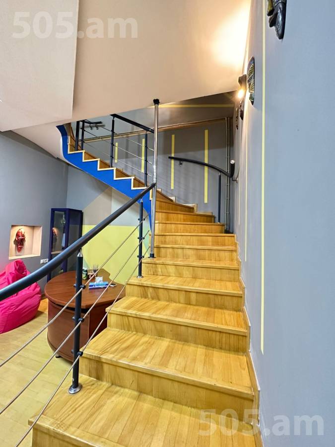 4 սենյականոց բնակարան  Հանրապետության փող, Կենտրոն Երևան, 154152