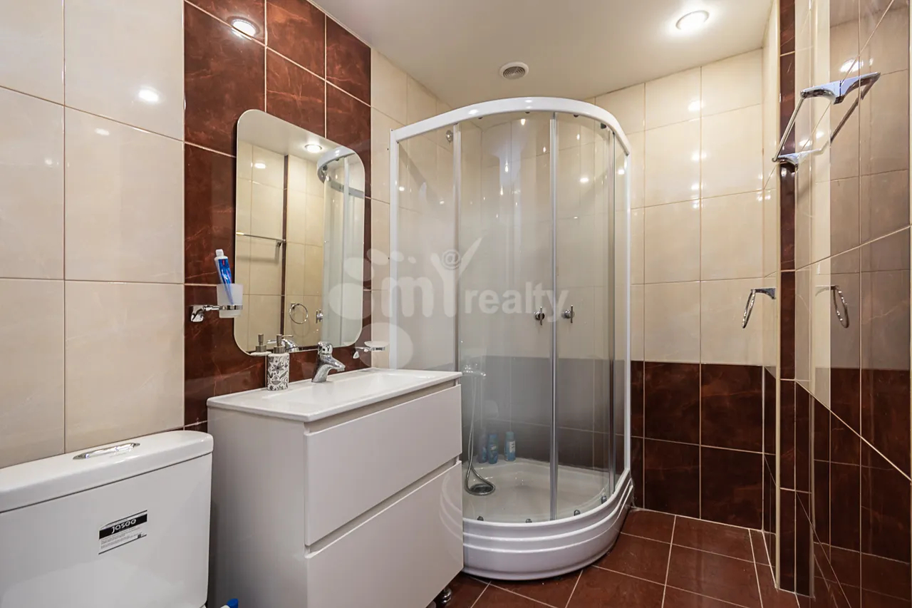 2 սենյականոց բնակարան վարձով Խորենացու փող, Կենտրոն Երևան, 159173