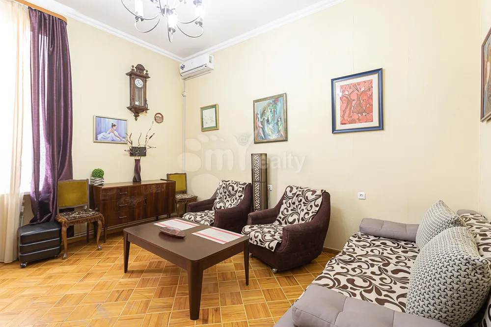 bnakaran/2-senyakanoc/Vardanants+St/Center/Yerevan