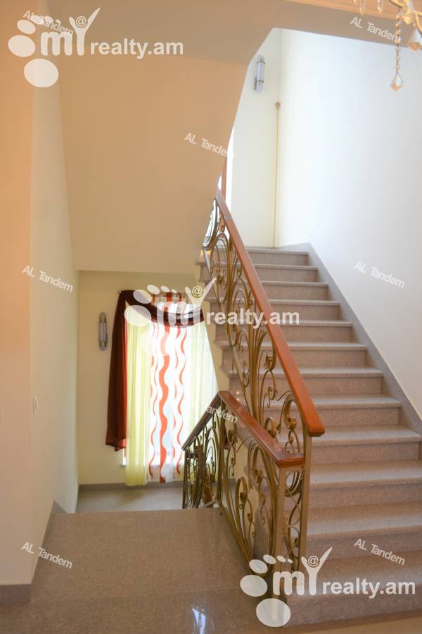 Купить дом Севастоплоян ул, Арабкир Ереван, 123044