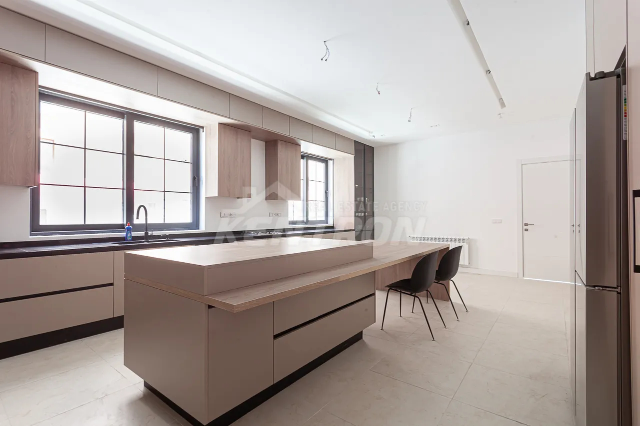 House for rent Antarayin St, Center Yerevan, 158349