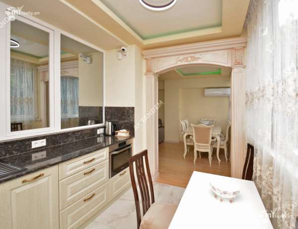 varcov-bnakaran/3-senyakanoc/Moskovyan+St/Center/Yerevan