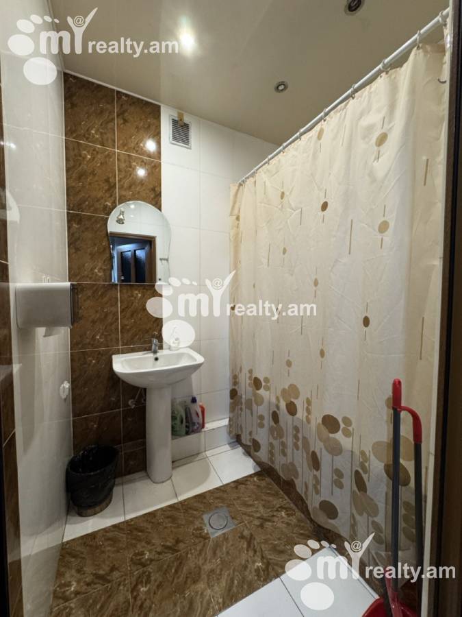 Commercial property for rent Charents St, Center Yerevan, 159343