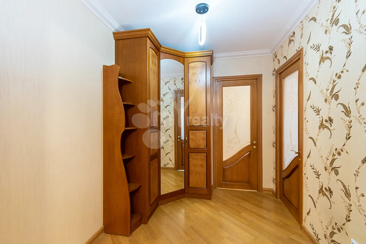 4 bedroom apartment for sale Ghapantsian St, Arabkir Yerevan, 160065