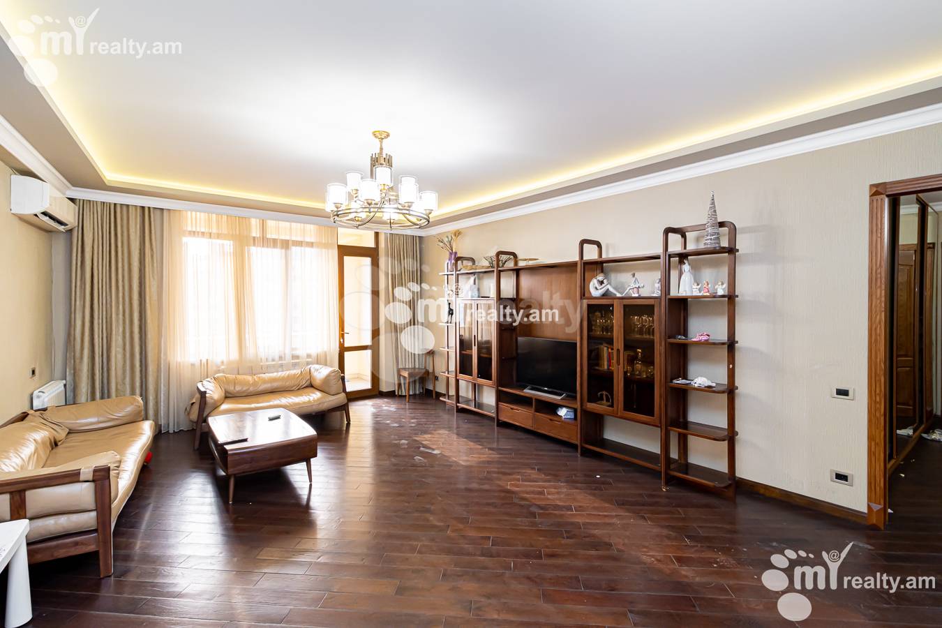 3 bedroom apartment for sale Aram St, Center Yerevan, 155508