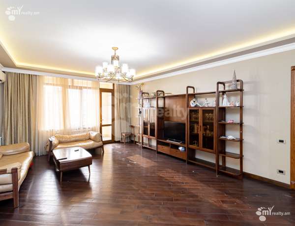 3-senyakanoc-bnakaran-vacharq-Yerevan-Center