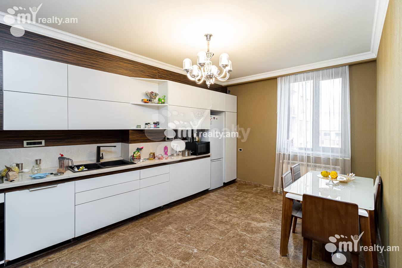 3 bedroom apartment for sale Aram St, Center Yerevan, 155508