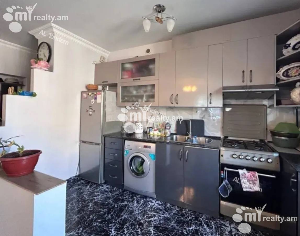 4 bedroom apartment for sale Hr.Kochar St, Arabkir Yerevan, 158127