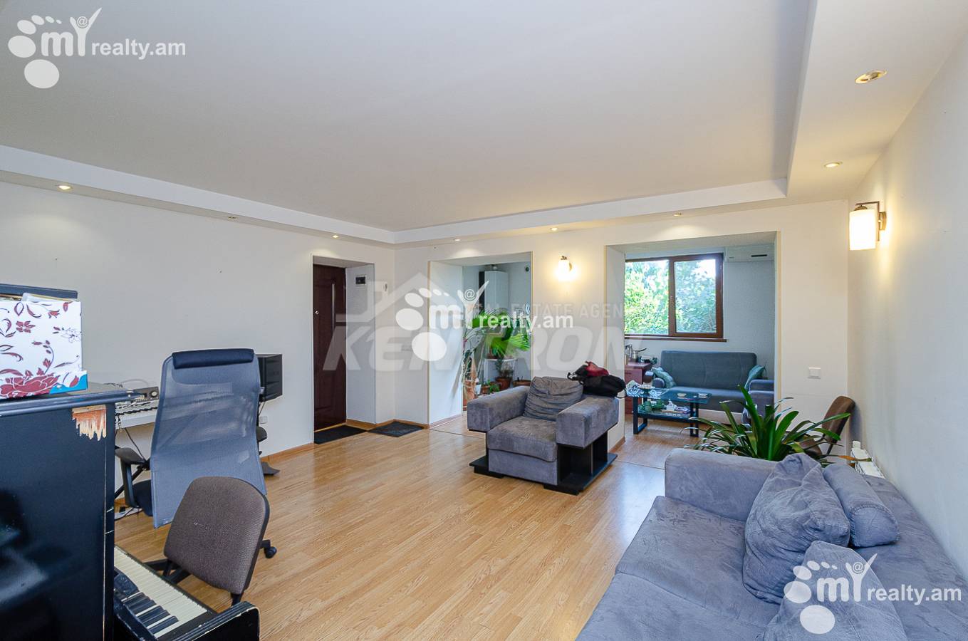 3 bedroom apartment for sale (خیابان باقرامیان (عربکیر, عربگیر ایروان, 149425