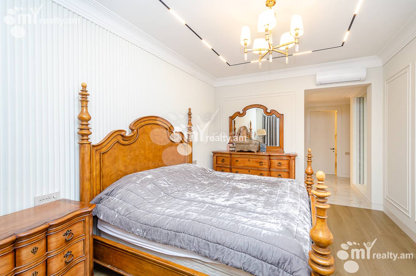 3 bedroom apartment for sale Aram St, Center Yerevan, 149923