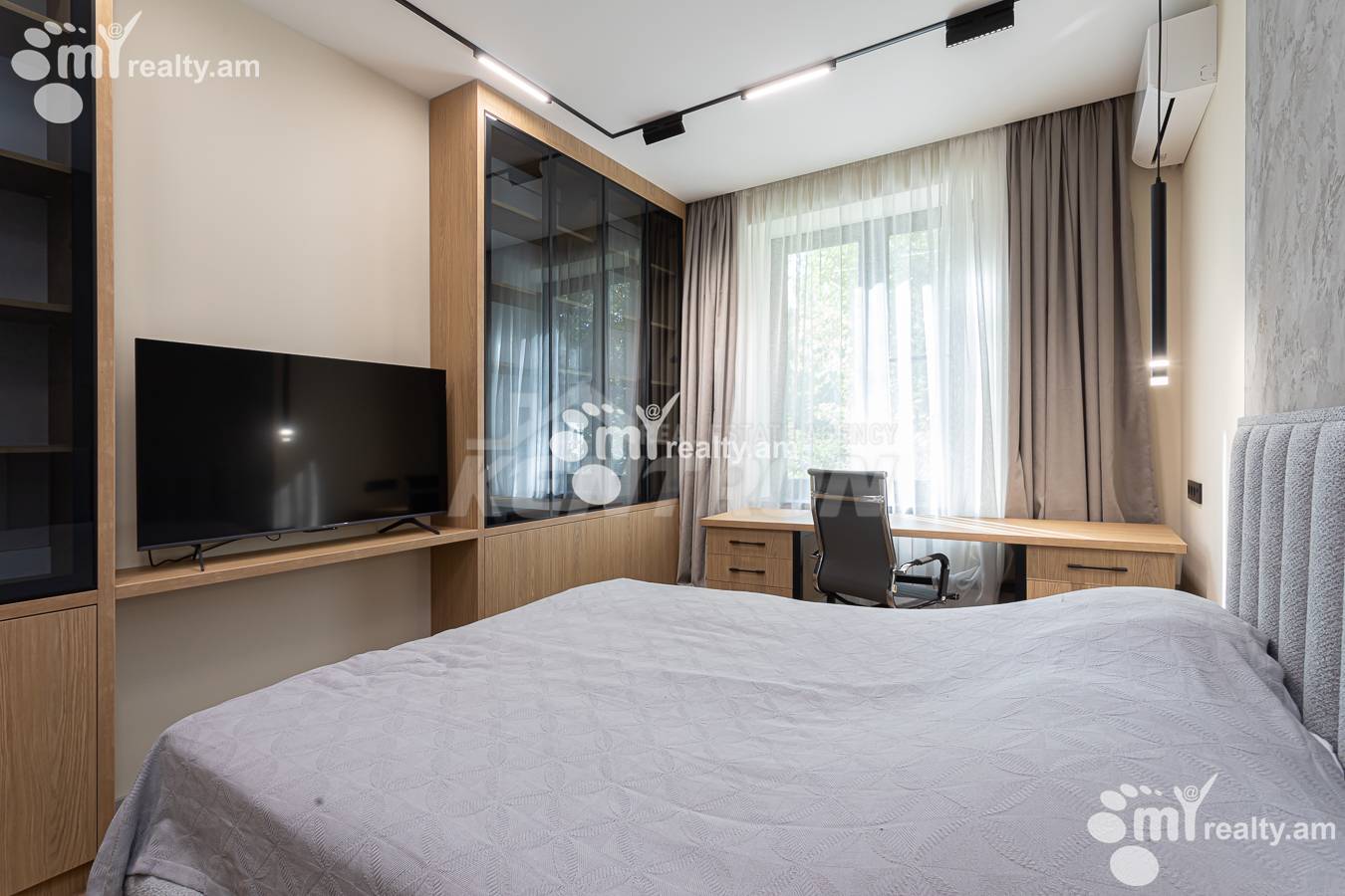 3 bedroom apartment for rent Tamanyan St, Center Yerevan, 156989