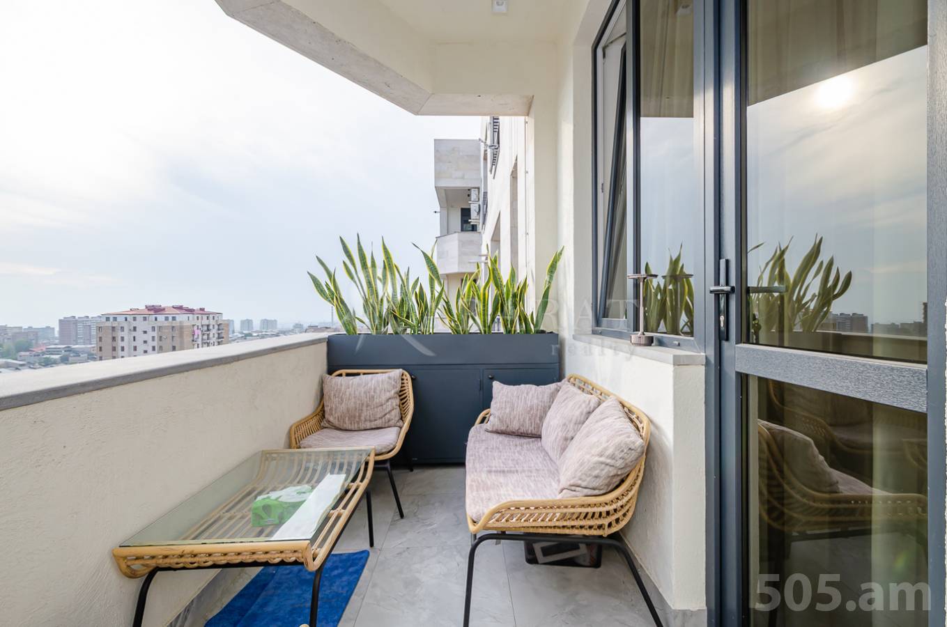 Купить 4 комнатную квартиру Фучик ул, Ачапняк Ереван, 153417