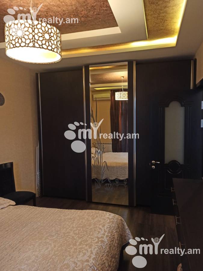 3 bedroom apartment for sale Mashtots Ave, Center Yerevan, 156509