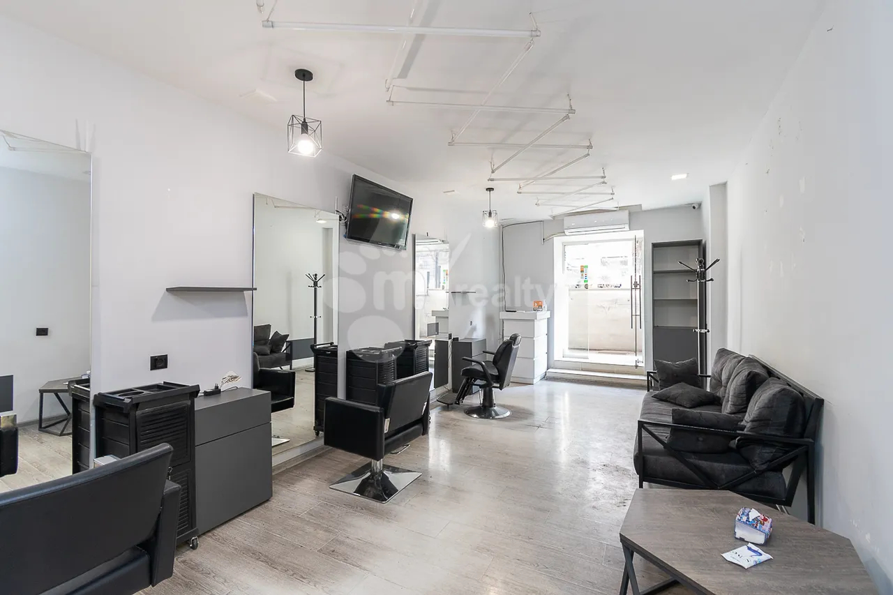 Снять коммерческoе помещение Терян ул, Центр Ереван, 158208